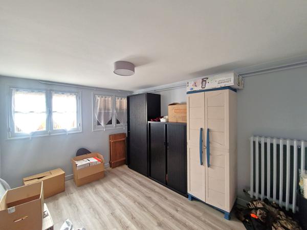 Maison 10 pièces 210 m2
