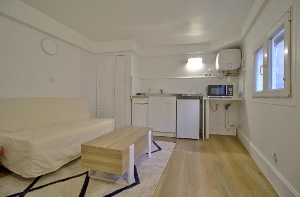 AGEN HYPER CENTRE VILLE - Appartement studio rénové au sein d'un quartier recherché.