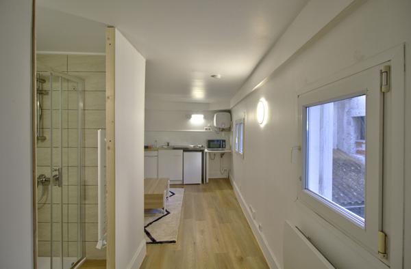 AGEN HYPER CENTRE VILLE - Appartement studio rénové au sein d'un quartier recherché.