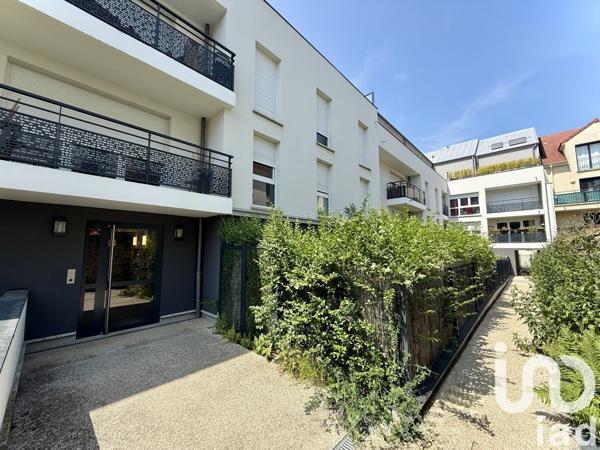 Appartement 1 pièce de 28 m² à Guyancourt (78280)