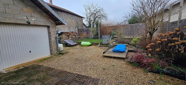 Maison en pierre avec beaux volumes