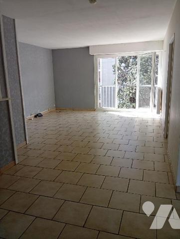 Appartement à vendre à La Chapelle-Saint-Mesmin, Loiret (45)

Appartement T4 au 3ème étage, s...