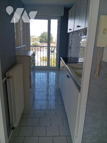 Appartement à vendre à La Chapelle-Saint-Mesmin, Loiret (45)

Appartement T4 au 3ème étage, s...