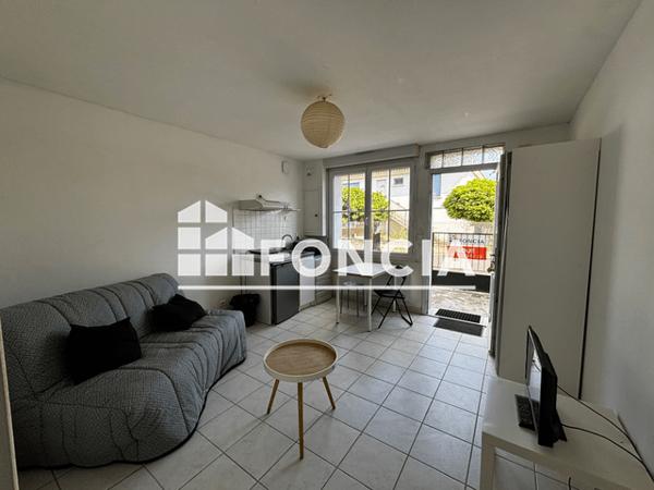 Location Studio meublé 19.44 m² - 48 Rue Jacques Amblard Le Passage D Agen 47520