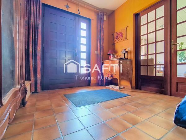 Maison traditionnelle semi plain pied