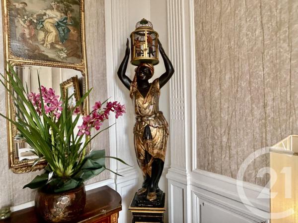 Appartement F8 à vendre  8 pièces - 300 m2 PAU - 64