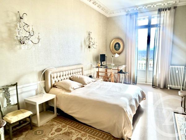 Appartement F8 à vendre  8 pièces - 300 m2 PAU - 64