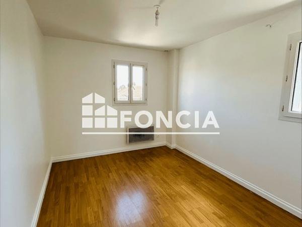 Location Appartement 3 pièces 50.2 m² - 1 PLACE EUGENE COLLEAU Limeil Brevannes 94450