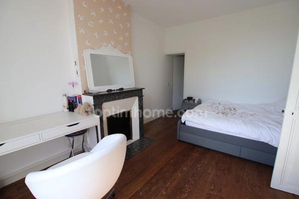 MAISON DE VILLE SANS TRAVAUX proche Orléans Madeleine de 135 m2 avec stationnement