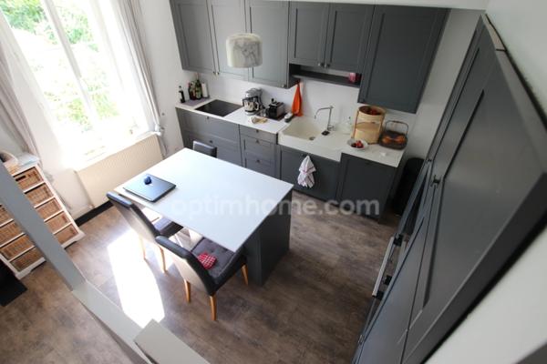 MAISON DE VILLE SANS TRAVAUX proche Orléans Madeleine de 135 m2 avec stationnement