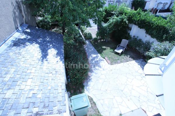 MAISON DE VILLE SANS TRAVAUX proche Orléans Madeleine de 135 m2 avec stationnement