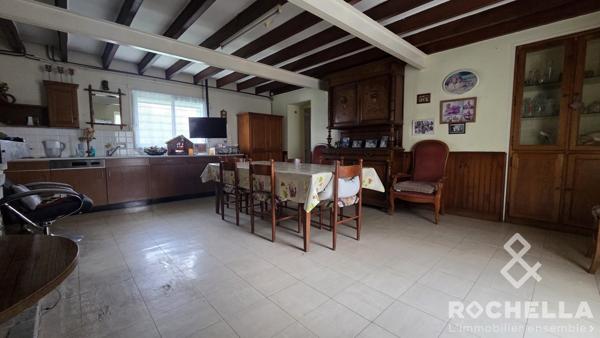 Corps de ferme Charentais avec grandes dépendances