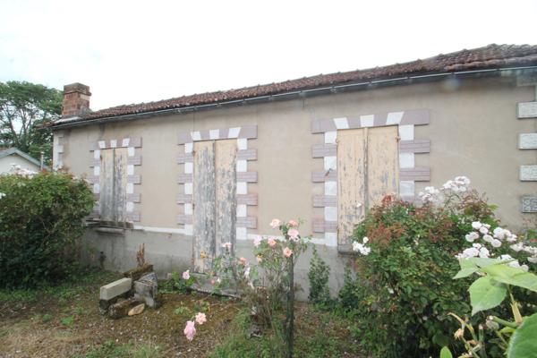 Dpt Lot et Garonne (47), à vendre MARMANDE maison P3 de 75 m² à restaurer - Terrain de 602,00 m²