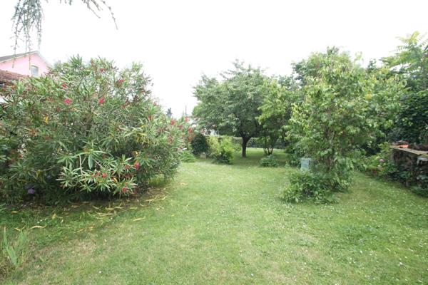 Dpt Lot et Garonne (47), à vendre MARMANDE maison P3 de 75 m² à restaurer - Terrain de 602,00 m²