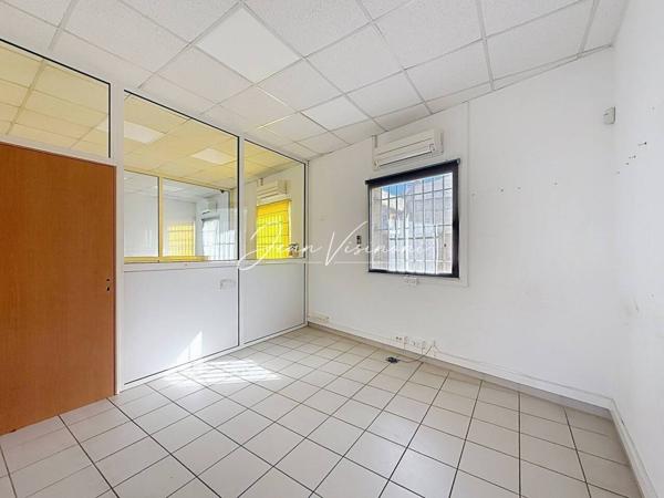 Immeuble à vendre 10 pièces de 408 m²