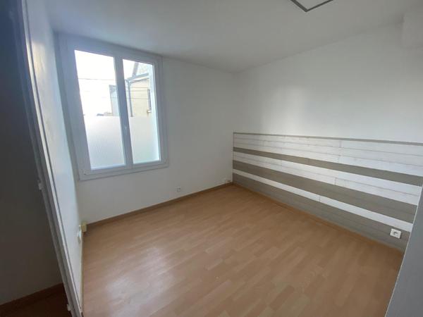 86100 CHATELLERAULT À LOUER : Jolie maison T4 à Châtellerault