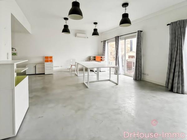 Bureau à vendre 1 pièce de 200 m²