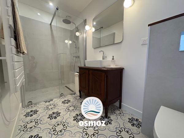 Maison entièrement rénovée à deux pas des commerces !