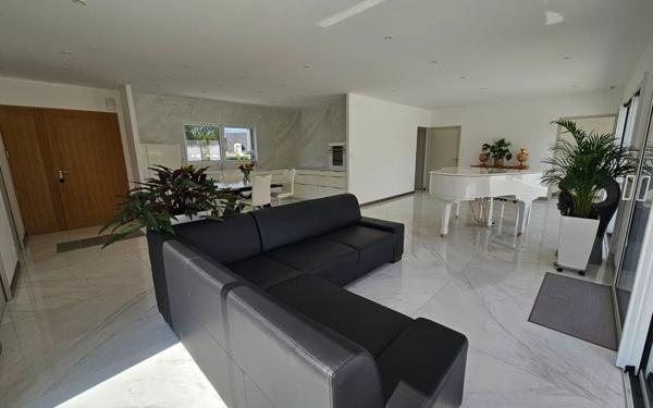 Maison à vendre    4 pièces •  Allaire