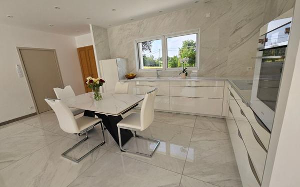 Maison à vendre    4 pièces •  Allaire