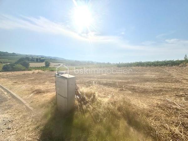 Terrain de 1 109 m²