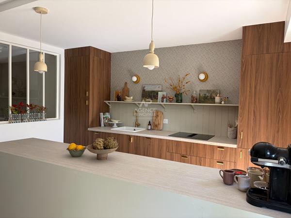 Appartement 3 pièce(s) 75 m2 -Rez-de-jardin 560 000 € **  - Référence  13782
