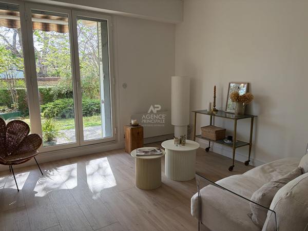 Appartement 3 pièce(s) 75 m2 -Rez-de-jardin 560 000 € **  - Référence  13782
