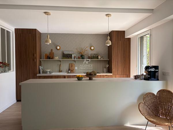 Appartement 3 pièce(s) 75 m2 -Rez-de-jardin 560 000 € **  - Référence  13782