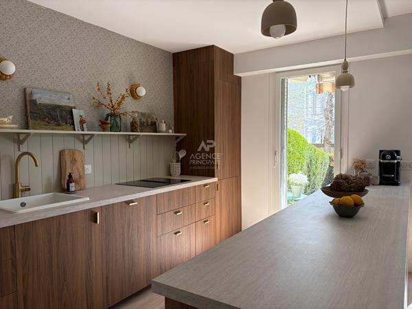 Appartement 3 pièce(s) 75 m2 -Rez-de-jardin 560 000 € **  - Référence  13782