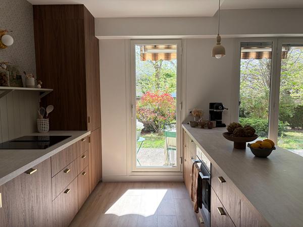 Appartement 3 pièce(s) 75 m2 -Rez-de-jardin 560 000 € **  - Référence  13782