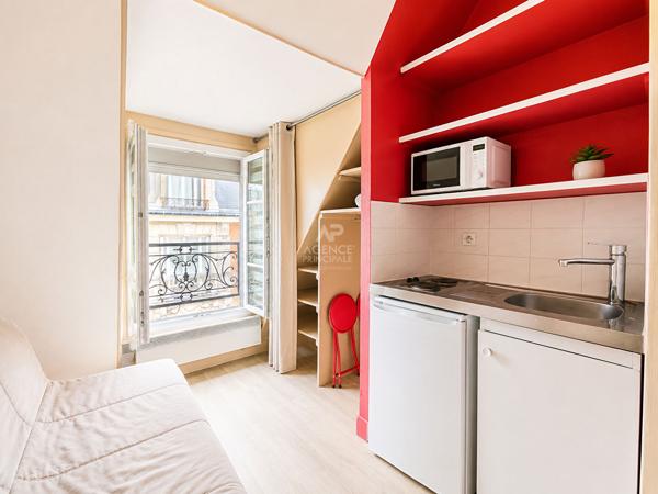 PARIS 17EME - COURCELLES - WAGRAM - RUE PIERRE DEMOURS - DERNIER ETAGE AVEC ASCENSEUR 146 000 € **  - Référence  VC-6780