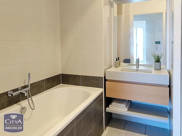 Appartement à vendre 2 pièces 48.48m² Miramas (13140)