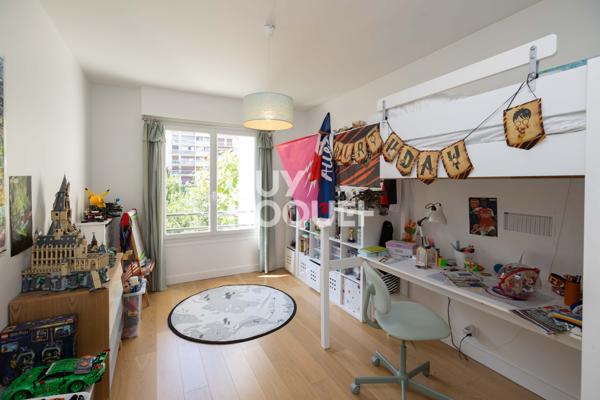 Appartement Clamart 4 pièce(s) 122 m2