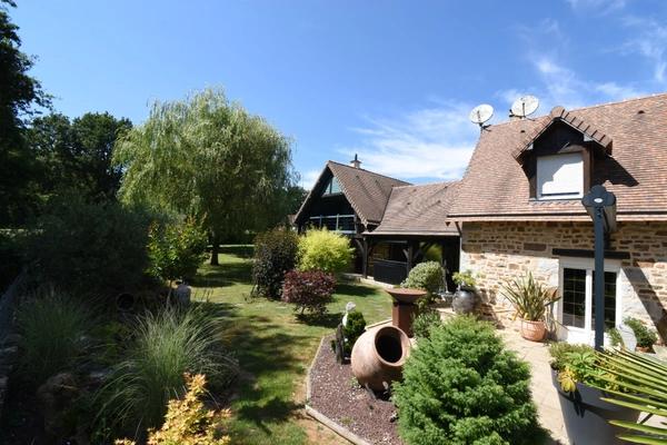 Maison à vendre 10 pièces CHAMPSECRET (61)