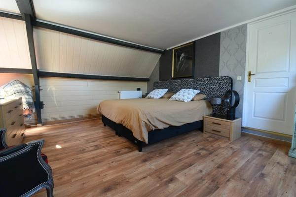 Maison à vendre 10 pièces CHAMPSECRET (61)