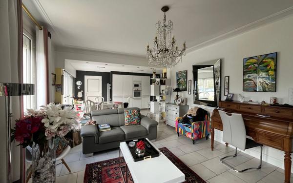 Maison à vendre    5 pièces • 155,50 m2 Carhaix-Plouguer