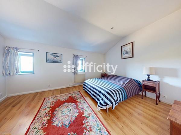 Maison 5 pièces - 198 m² Exclusivité efficity