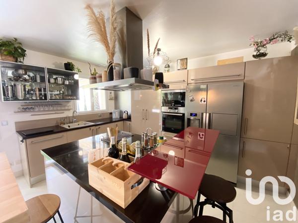 House for sale 6 rooms 125 m² Saint-Fargeau-Ponthierry