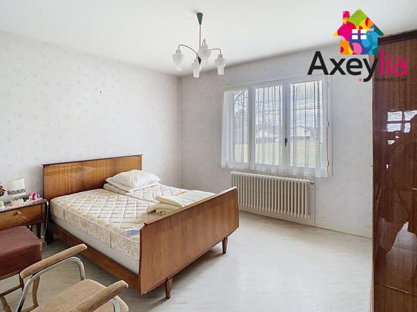 Perreux (42120) A VENDRE- PERREUX - MAISON AVEC 5 CHAMBRES, GARAGE ET TERRAIN