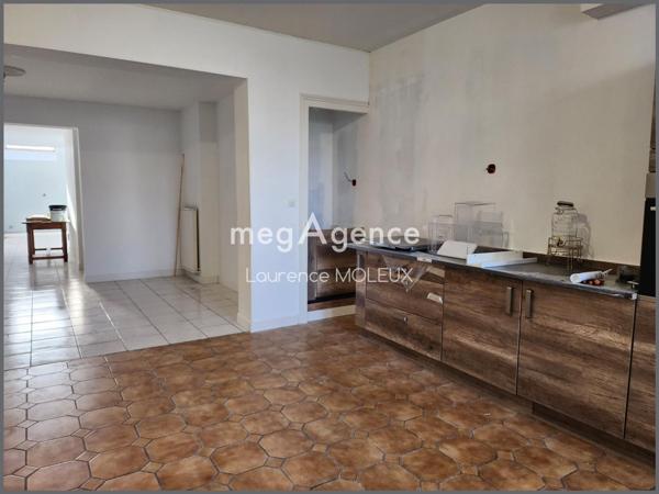 Maison à SAINT-MARTIN-BOULOGNE, 62280 - 7 pièces 240m²