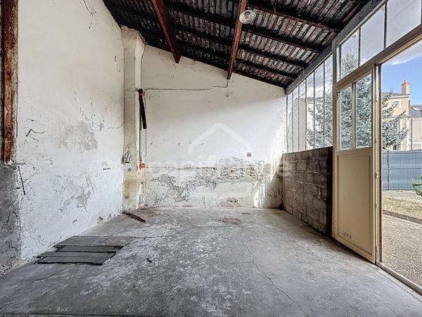 Maison Velpeau à rénover, jardin et accès voiture