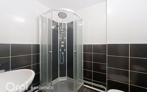 Appartement à louer    1 pièce •  Vichy