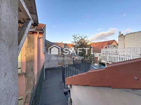 Maison avec terrasse et cour - Quartier Hôpital
