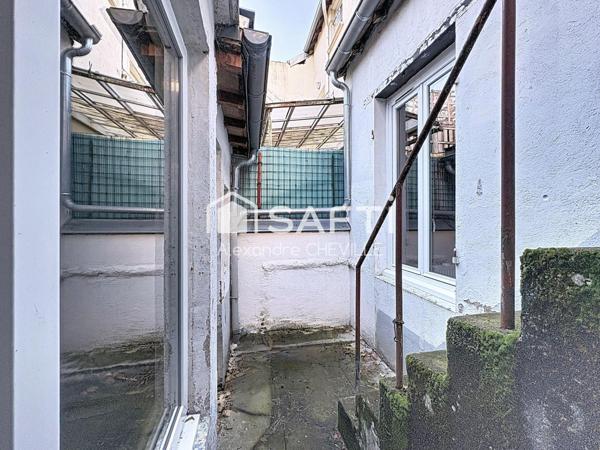 Maison avec terrasse et cour - Quartier Hôpital