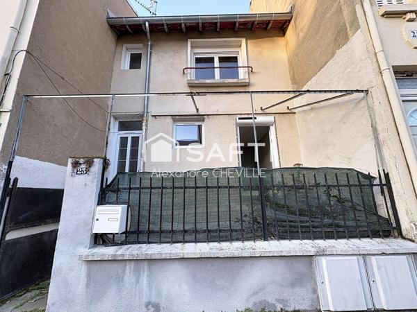 Maison avec terrasse et cour - Quartier Hôpital