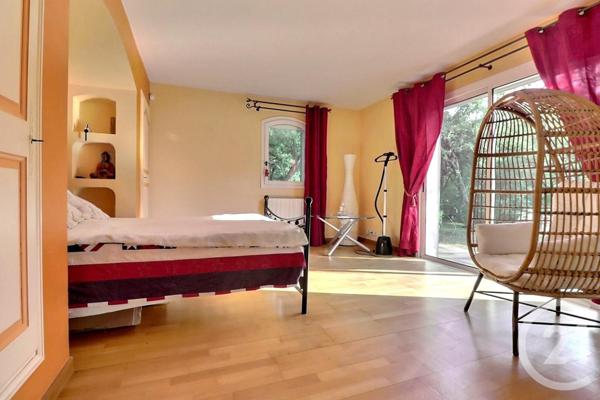 Maison à vendre  8 pièces - 210 m2 PUGET SUR ARGENS - 83