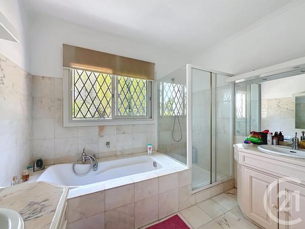 Maison à vendre  6 pièces - 192 m2 MOUGINS - 06