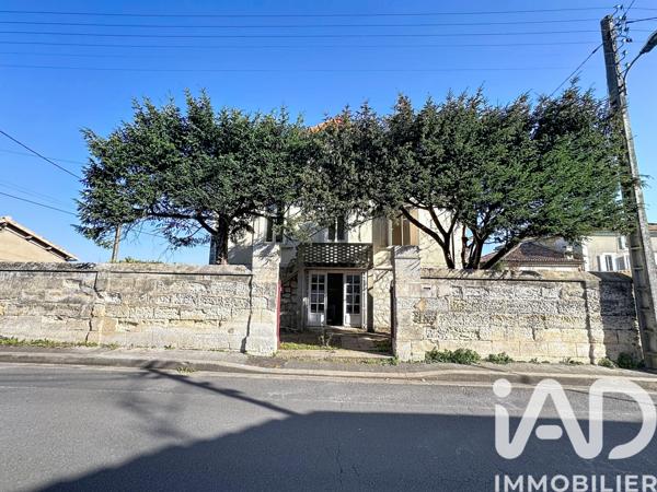 Maison à vendre 5 pièces 210 m² Angoulême