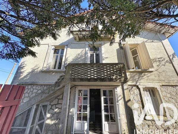 Maison à vendre 5 pièces 210 m² Angoulême