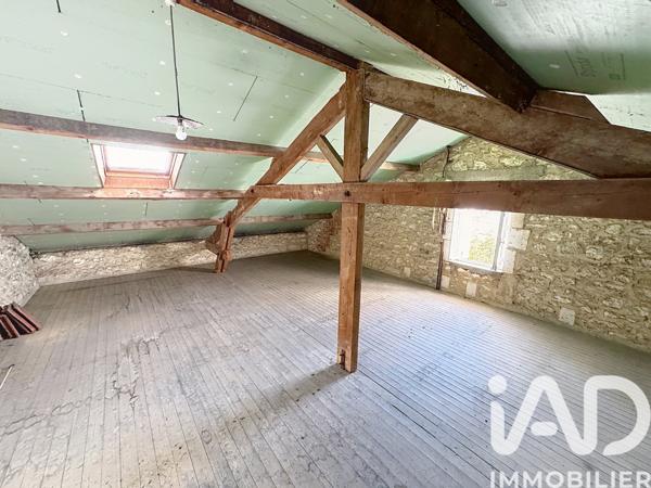 Maison à vendre 5 pièces 210 m² Angoulême